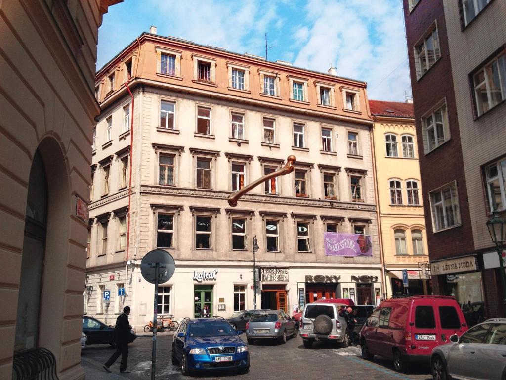 Travellers Hostel Praha Экстерьер фото